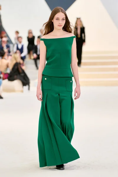 Look 21